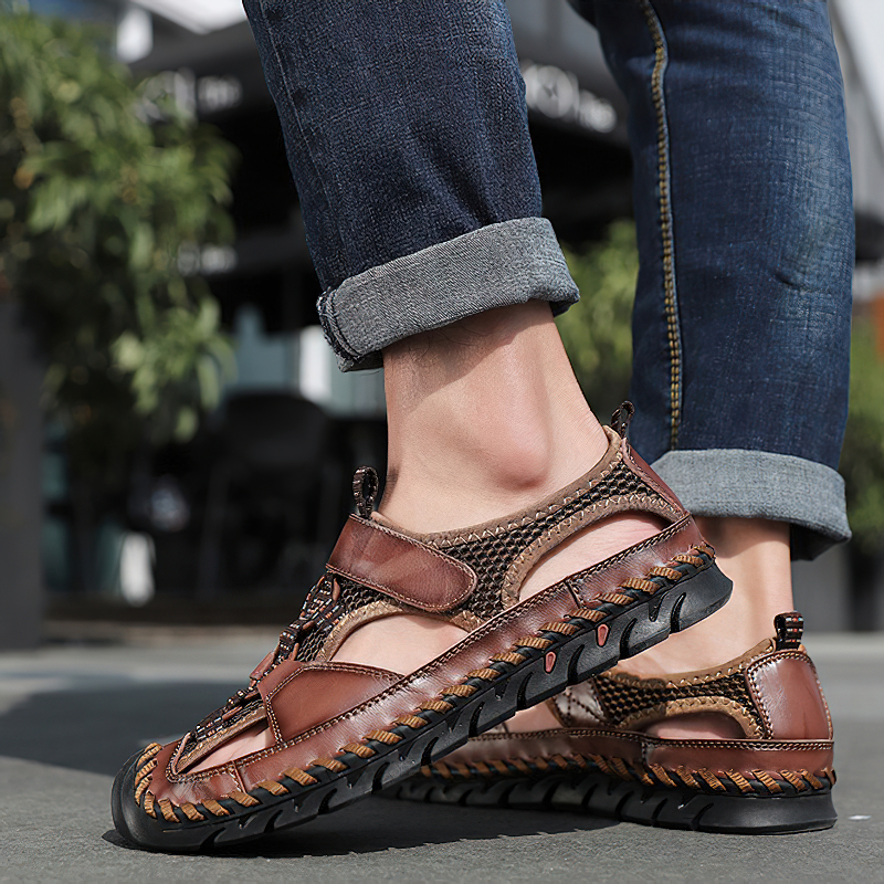 Men's summer leather sandals with non-slip outsole, perfect for casual outings and warm weather adventures.