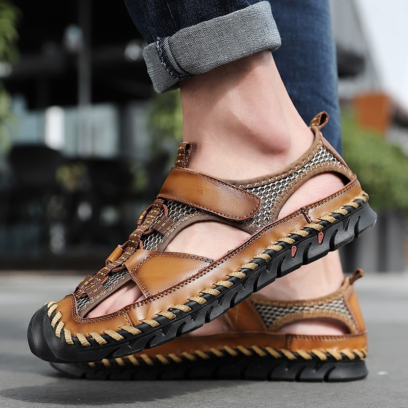 Men's summer leather sandals with non-slip outsole, showcasing comfortable casual footwear for warm days.