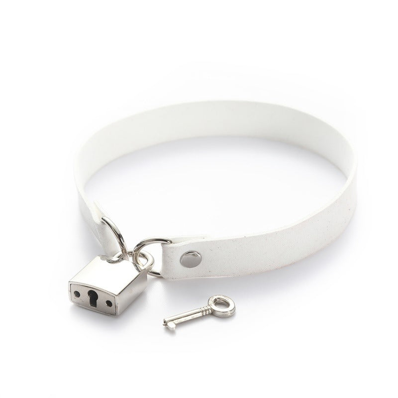 Unisex metallic lock choker collar with white leather strap and silver key, perfect for gothic and rock outfits.