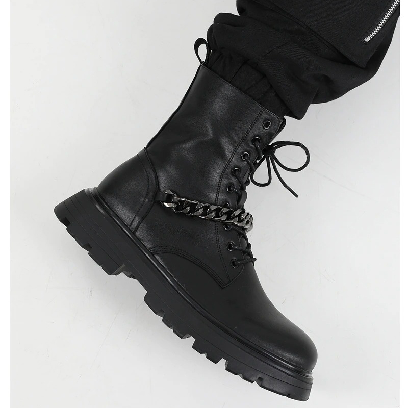 Men's motorcycle boots with metal chain detail, fashionable lace-up leather shoes, thick-soled for comfort.