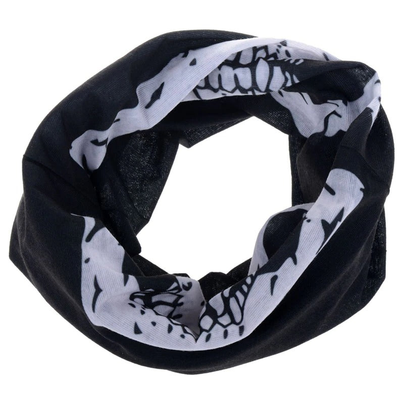Black skull print windproof balaclava mask for outdoor skiing and motorcycle riding, stylish and protective accessory.