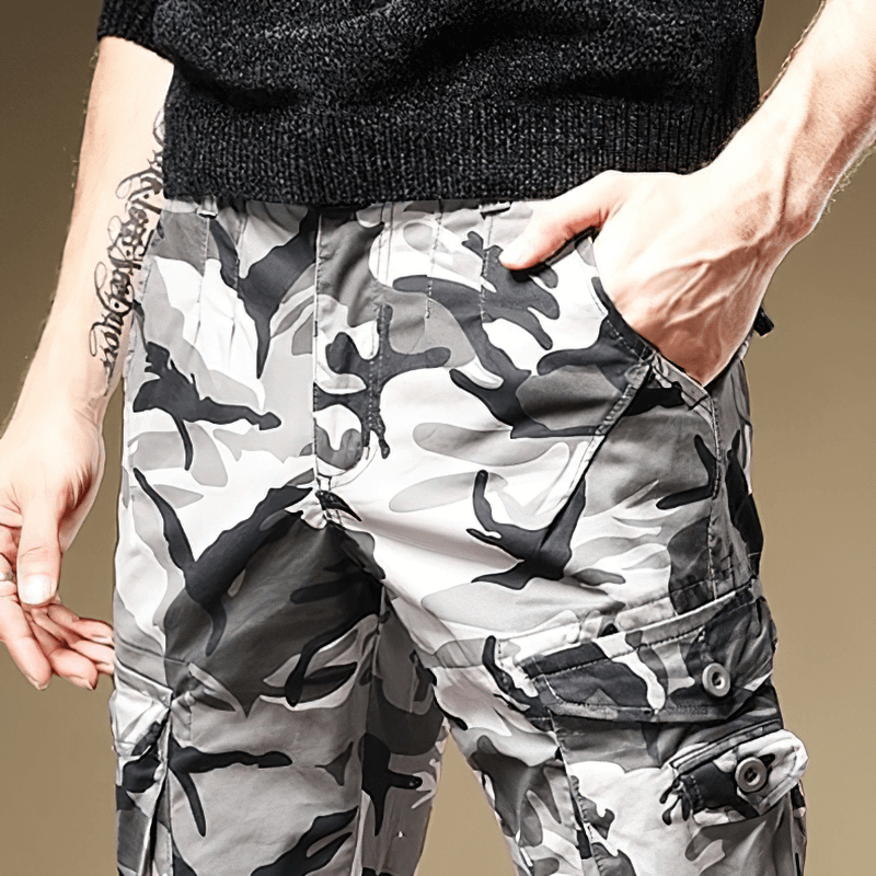 Multi-Pockets Camouflage Pants for Men / Male Casual Slim-fit Denim Pants