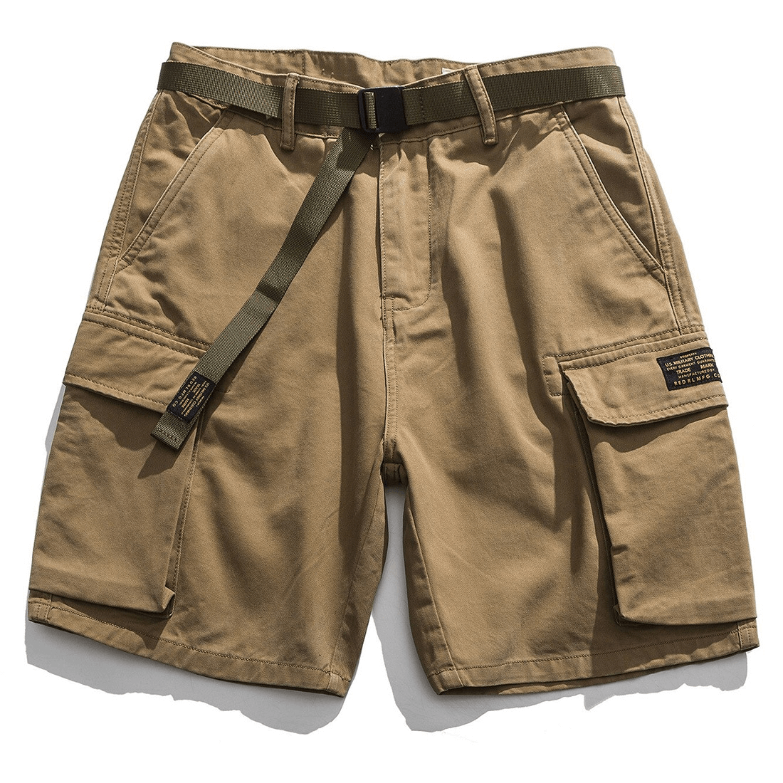 Men's cotton military camouflage cargo shorts with multiple pockets and stylish belt.