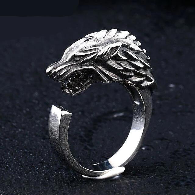 Nordic Wolf Viking ring with a wolf head, perfect for cosplay and rock style jewelry for men and women.