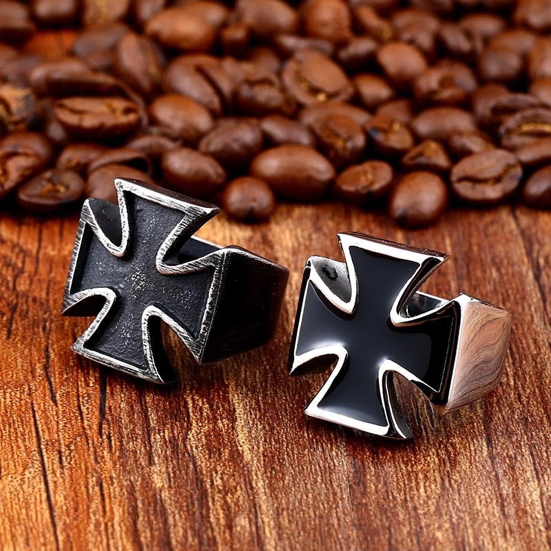Old School Biker Iron Cross Ring set against coffee beans, showcasing rock style stainless steel jewelry for unisex fashion.