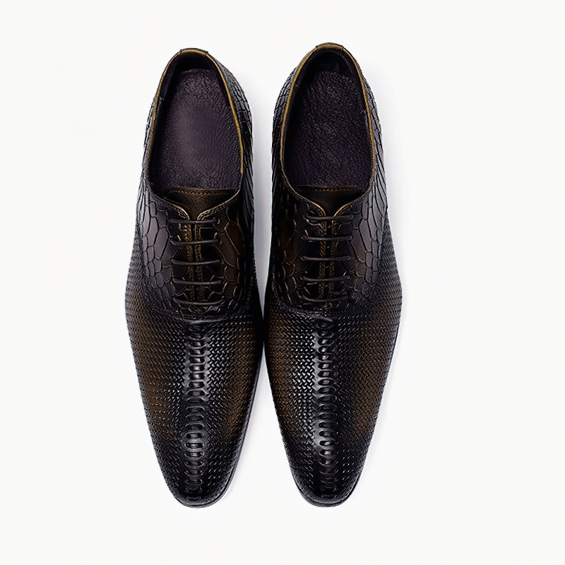 Stylish men's leather Oxford shoes in unique black textured design, perfect for casual and formal occasions.