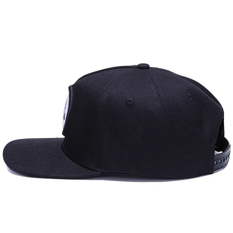Black adjustable snapback baseball cap with embroidered skeleton design, perfect for casual unisex style.