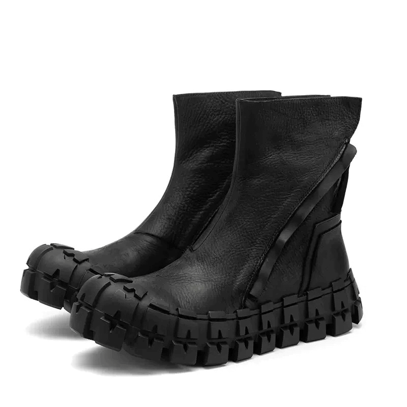 Original thick-soled black ankle boots with zippers, perfect for a punk motorcycle style.