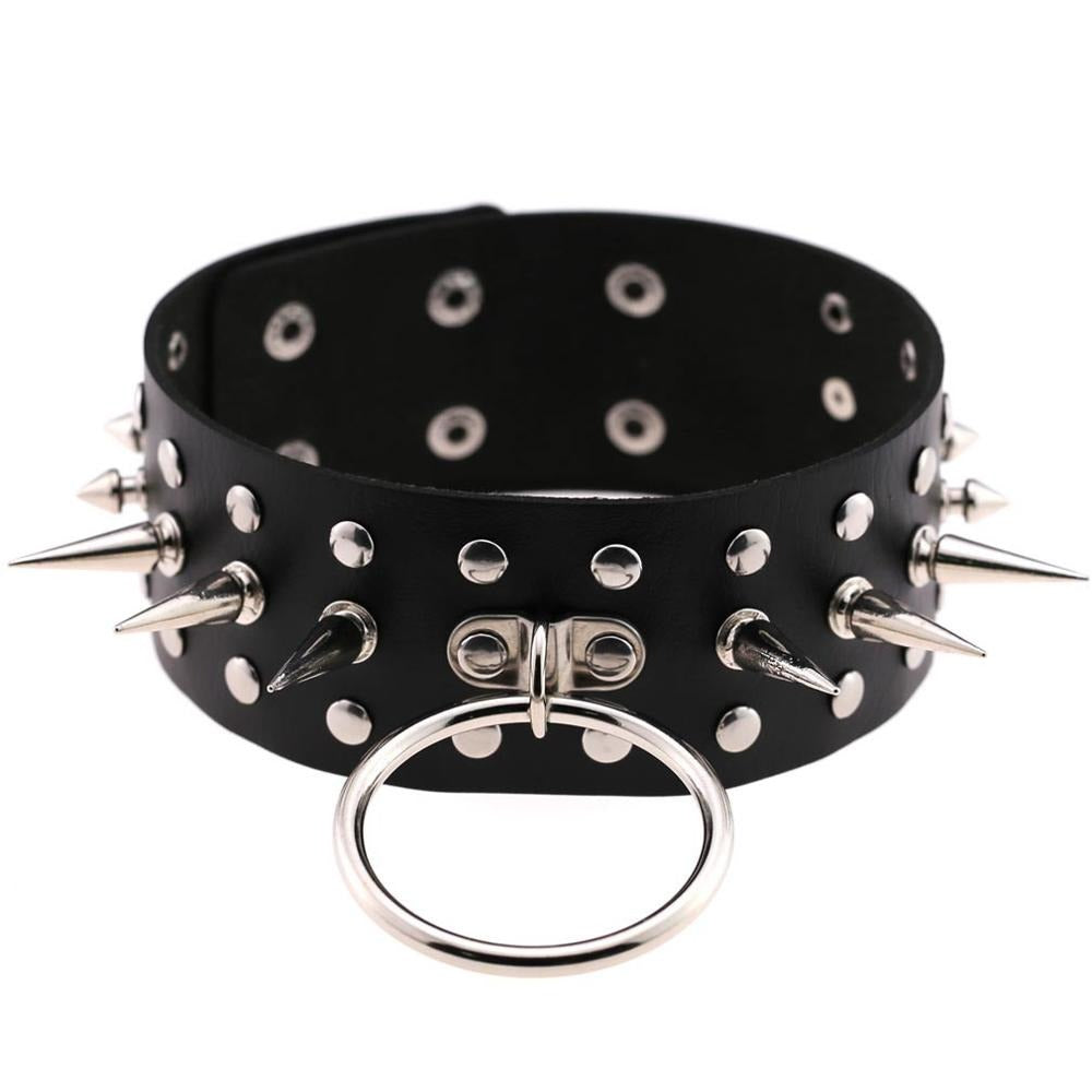 Oversized black faux leather spike choker with ring detail, perfect for gothic and punk styles, showcasing bold edgy fashion.