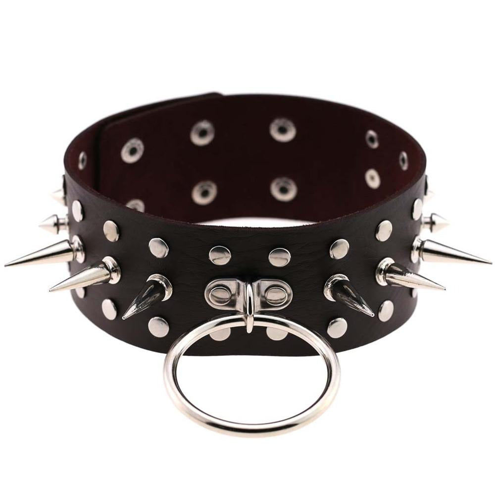 Oversized faux leather spike choker with ring, perfect for gothic and rocker styles, featuring striking metal spikes.