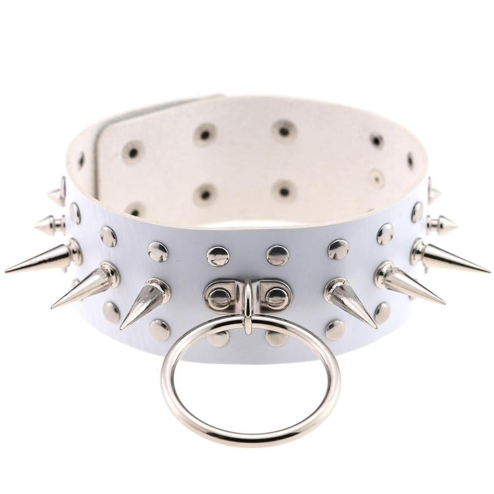 Oversized white faux leather spike choker with metal ring, perfect for gothic and punk fashion.