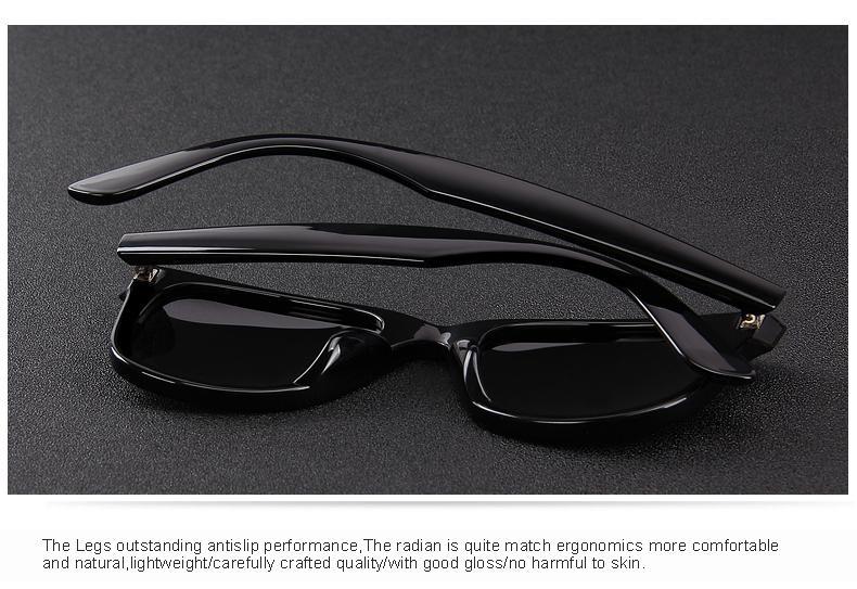 Classic retro polarized sunglasses with mirrored lenses and ergonomic black design.