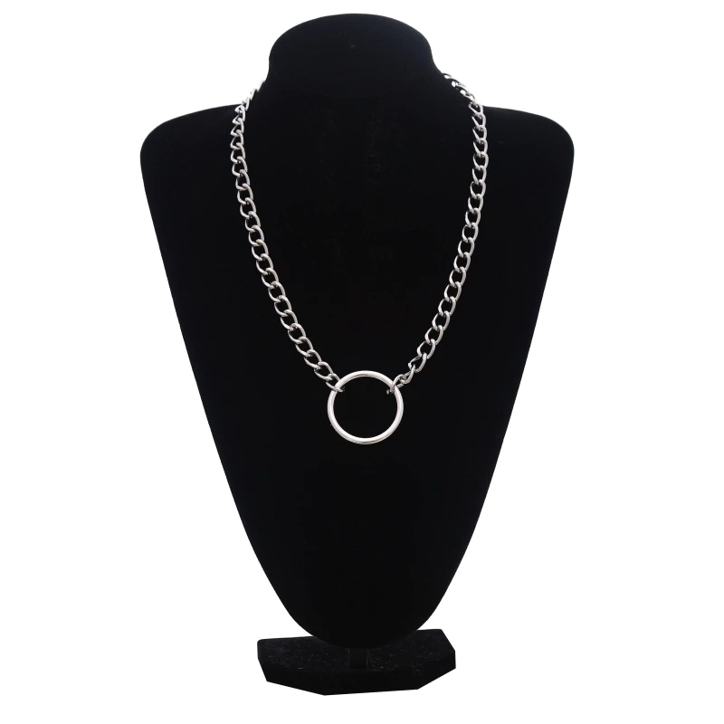 Stylish unisex chain necklace with circular pendant, perfect for trendy and aesthetic looks.