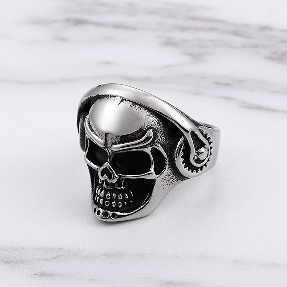 Punk Music Skull Ring / Fashion Stainless Steel Biker Ring / Gothic Accessories - HARD'N'HEAVY