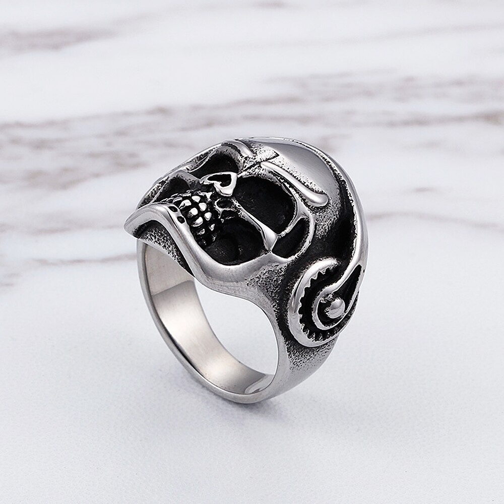 Stylish punk music skull ring in stainless steel, perfect unisex gothic accessory for bikers and fashion lovers.