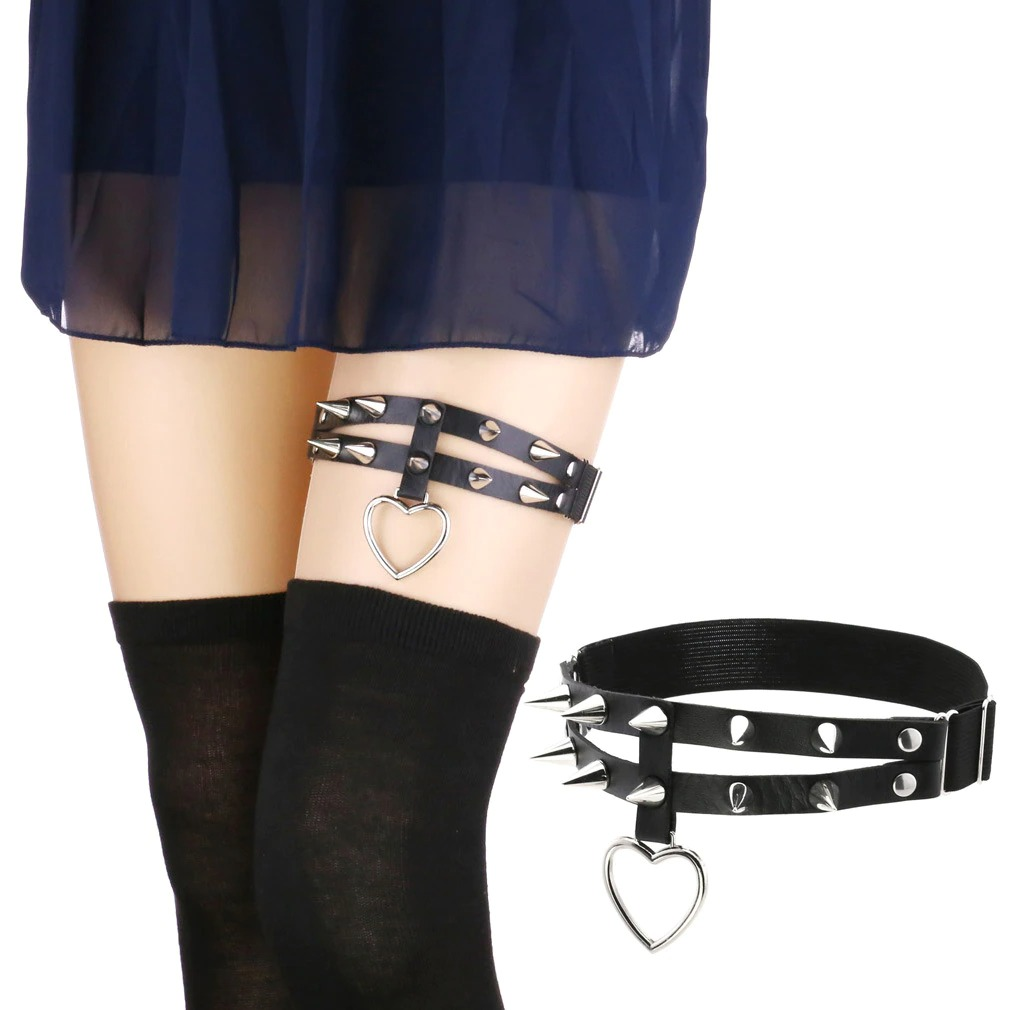 Punk Rock Heart Leg Garter / Fashion Thigh Harness Belt with Rivets / Women's Goth Accessories - HARD'N'HEAVY