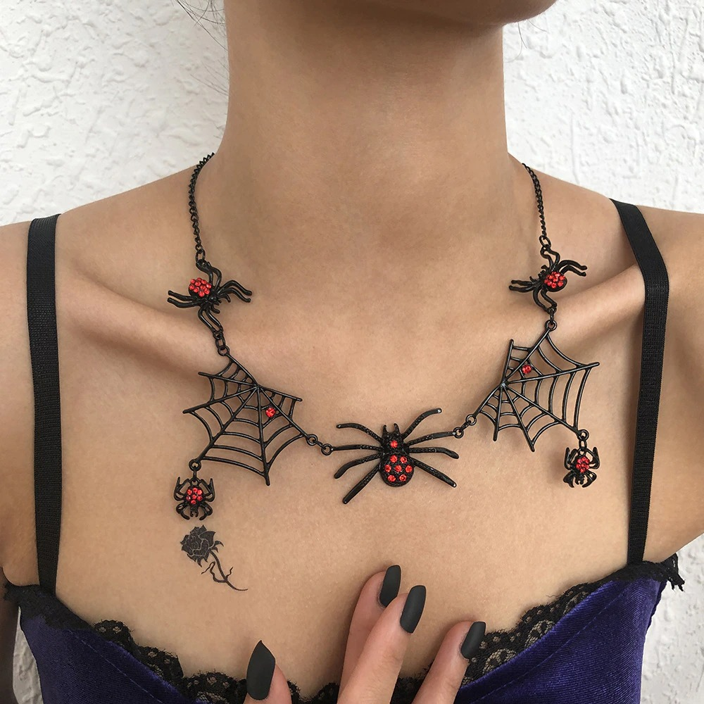 Punk Spider Pendant Crystal Necklaces for Women / Female Charm Necklace - HARD'N'HEAVY