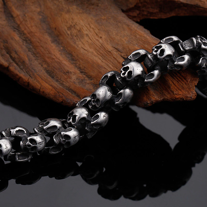 Stylish punk skull bracelet made of stainless steel, perfect for enhancing men's edgy fashion looks.