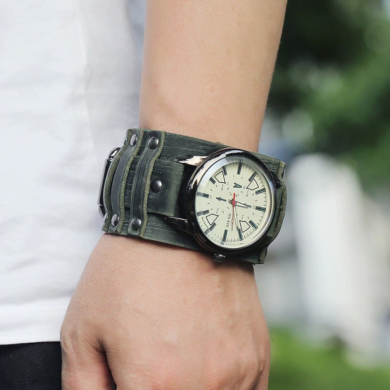 Stylish quartz men's watch with a green leather strap, showcasing a modern design and casual elegance.