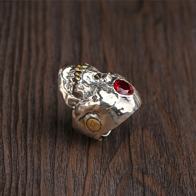 Red Crystal Skull Ring / Stainless Steel Unisex Jewelry For Men And Women - HARD'N'HEAVY