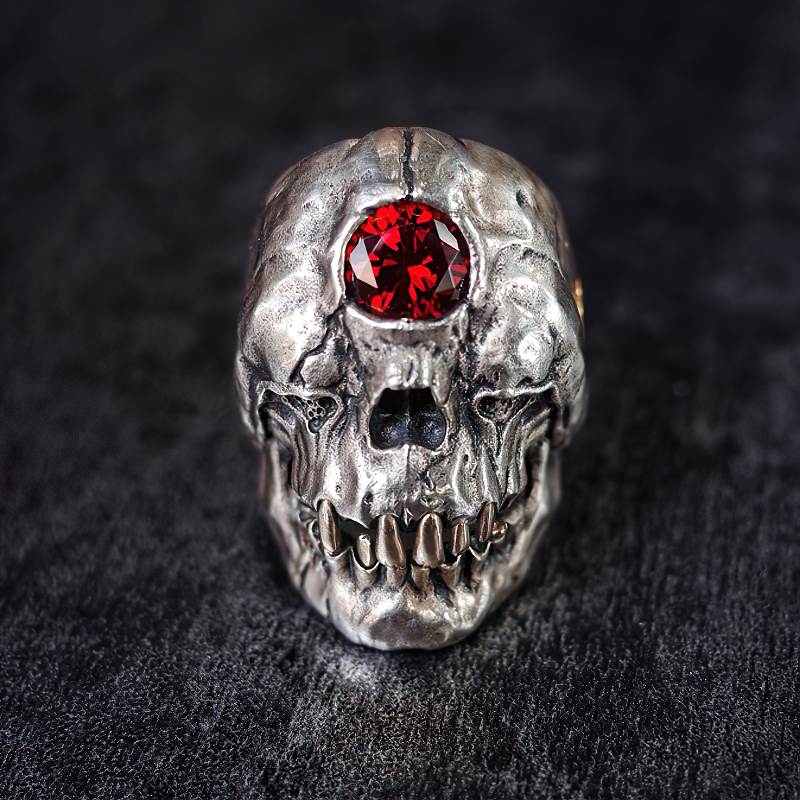 Gothic red crystal skull ring made of stainless steel, perfect unisex jewelry piece for men and women.