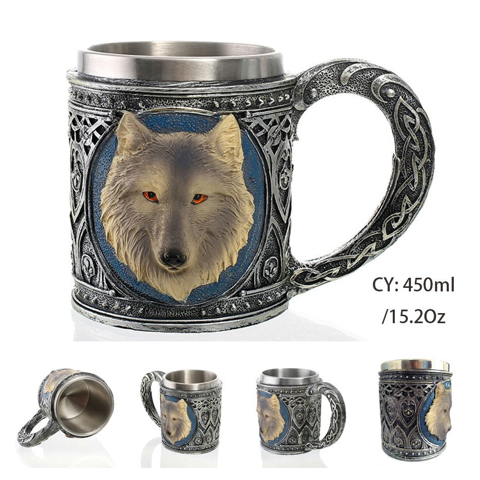 Vintage 450ml resin and stainless steel beer mug featuring a wolf head design, perfect for decor or drinking.