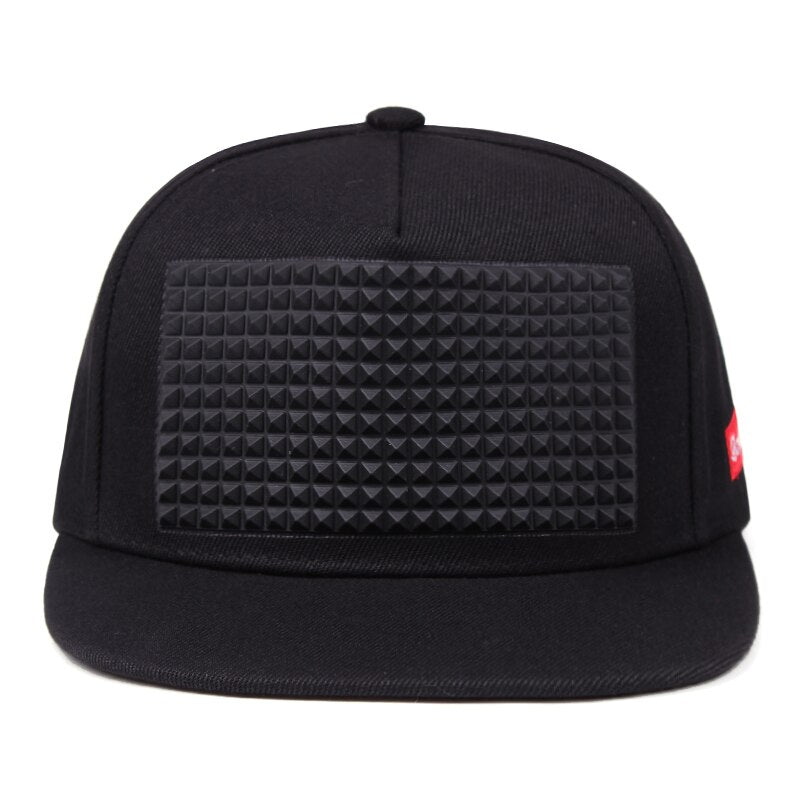 Rock Style flat-brimmed snapback baseball cap for men and women with stylish plastic spikes.