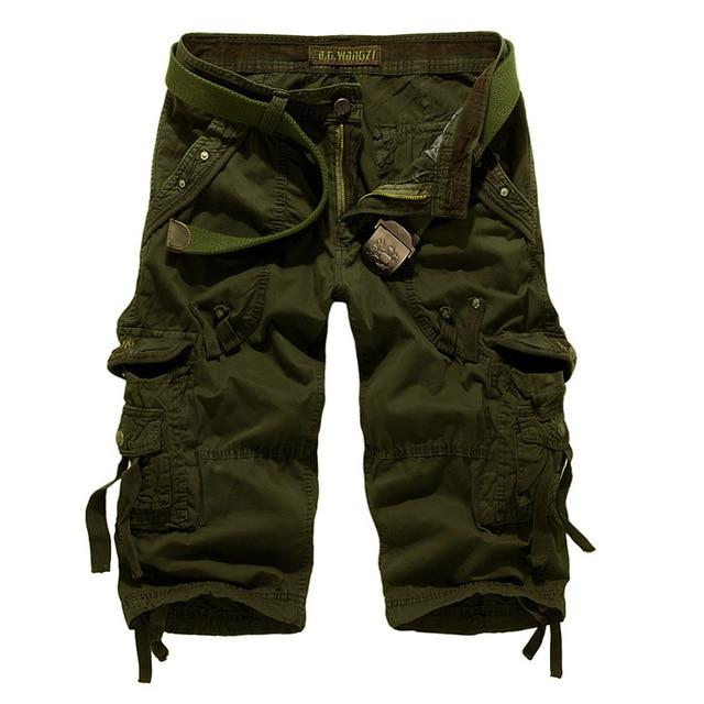 Rock style camouflage loose cargo shorts for men in military green with pockets and zippers.