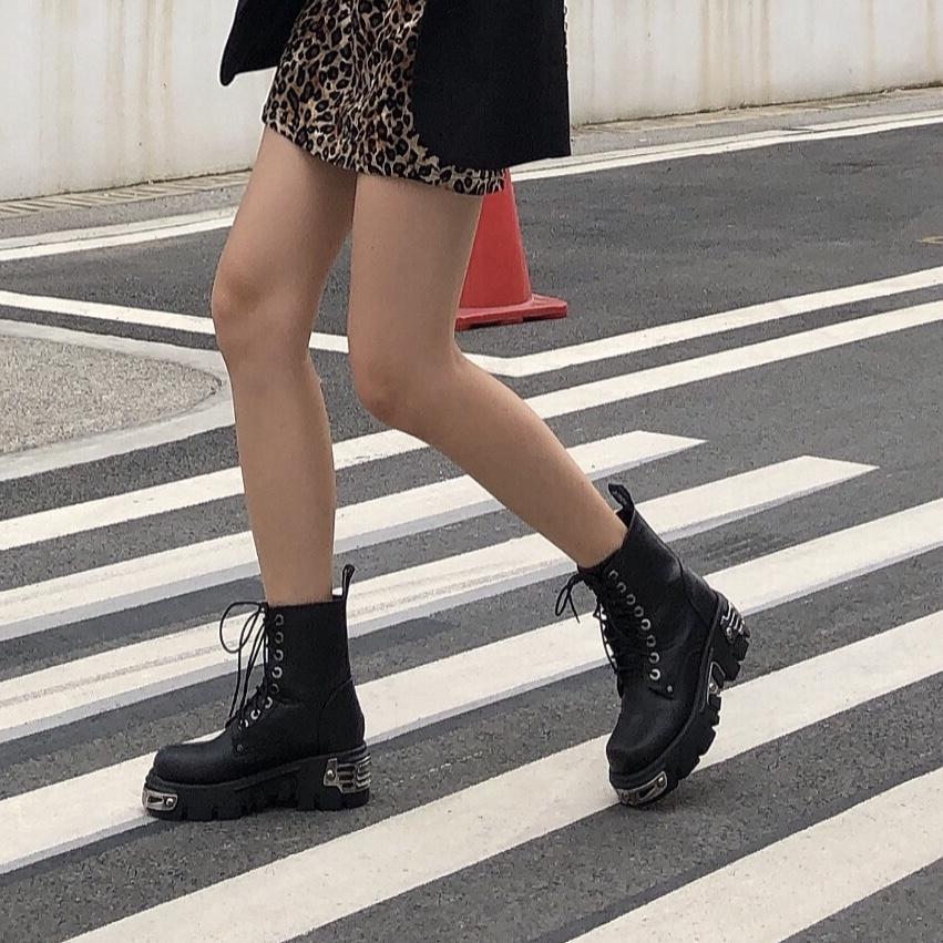 Rock Style Women Ankle Boots / Black and White High-Platform Boots / Military Alternative Fashion - HARD'N'HEAVY