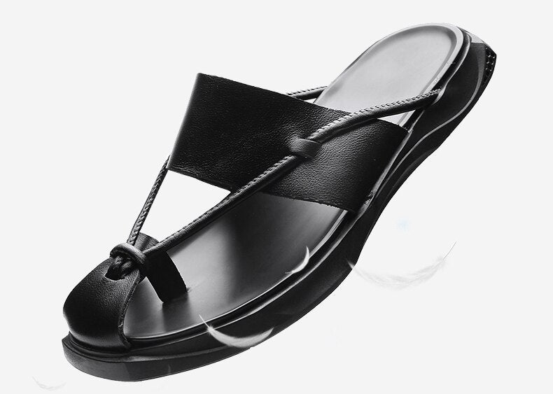 Rock'n'Roll style men's black leather flip flops, comfortable non-slide sandals for casual beach wear.