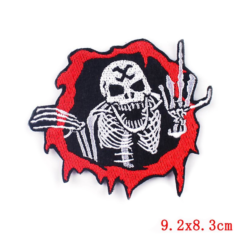 Scary skeleton patch with a red border for unisex rock outfits, perfect for jackets and bags, size 9.2x8.3cm.