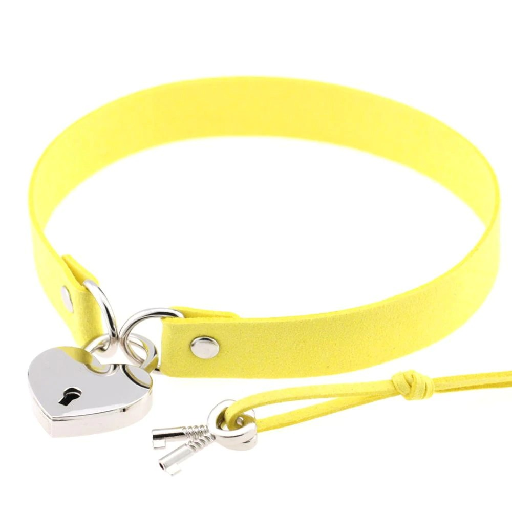 Stylish yellow steampunk choker with heart-shaped lock pendant, perfect for alternative fashion lovers.
