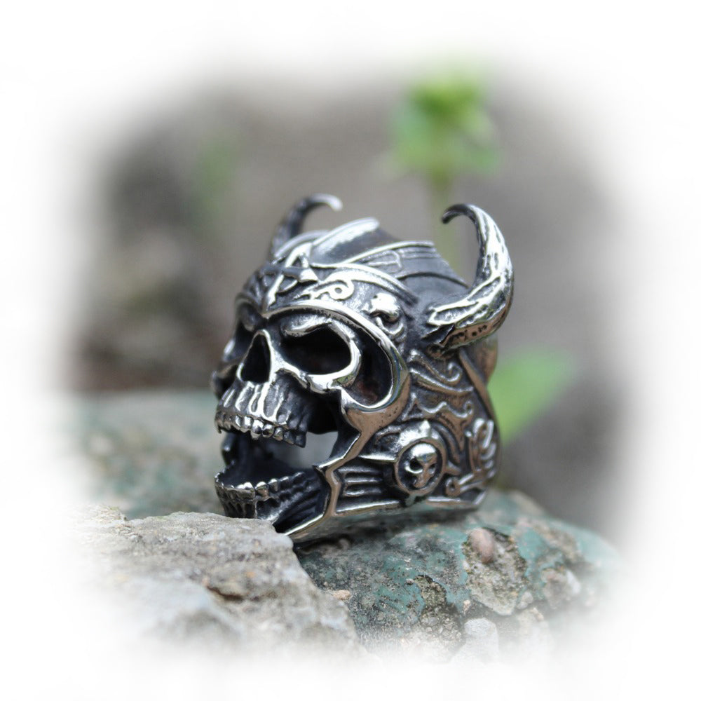 Silver Viking warrior skull ring made of 316L stainless steel, perfect for bikers and Gothic style enthusiasts.