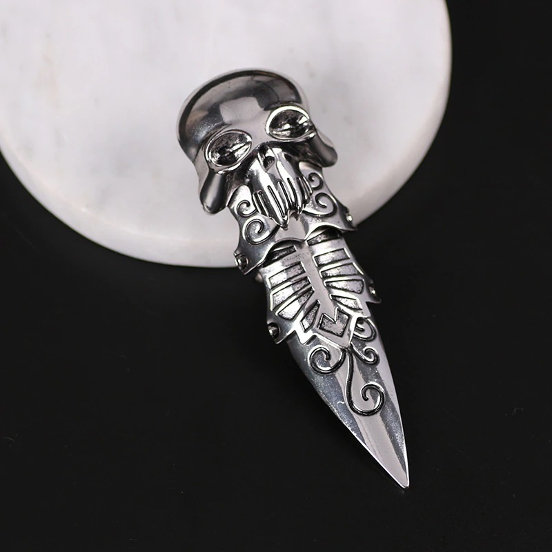 Silver Gothic Ring Claw of Zinc Alloy / Punk Fashion Ring with Skull - HARD'N'HEAVY