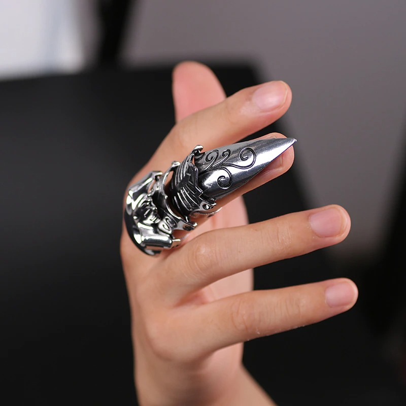 Silver Gothic Ring Claw of Zinc Alloy / Punk Fashion Ring with Skull - HARD'N'HEAVY