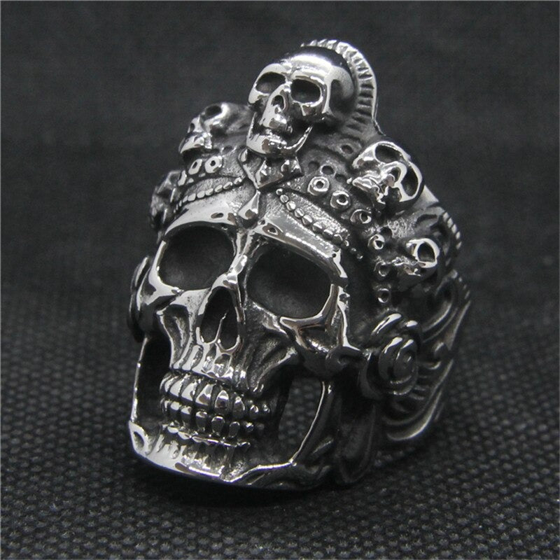 Vintage skull biker ring in stainless steel, perfect gothic jewelry for rock and punk enthusiasts.