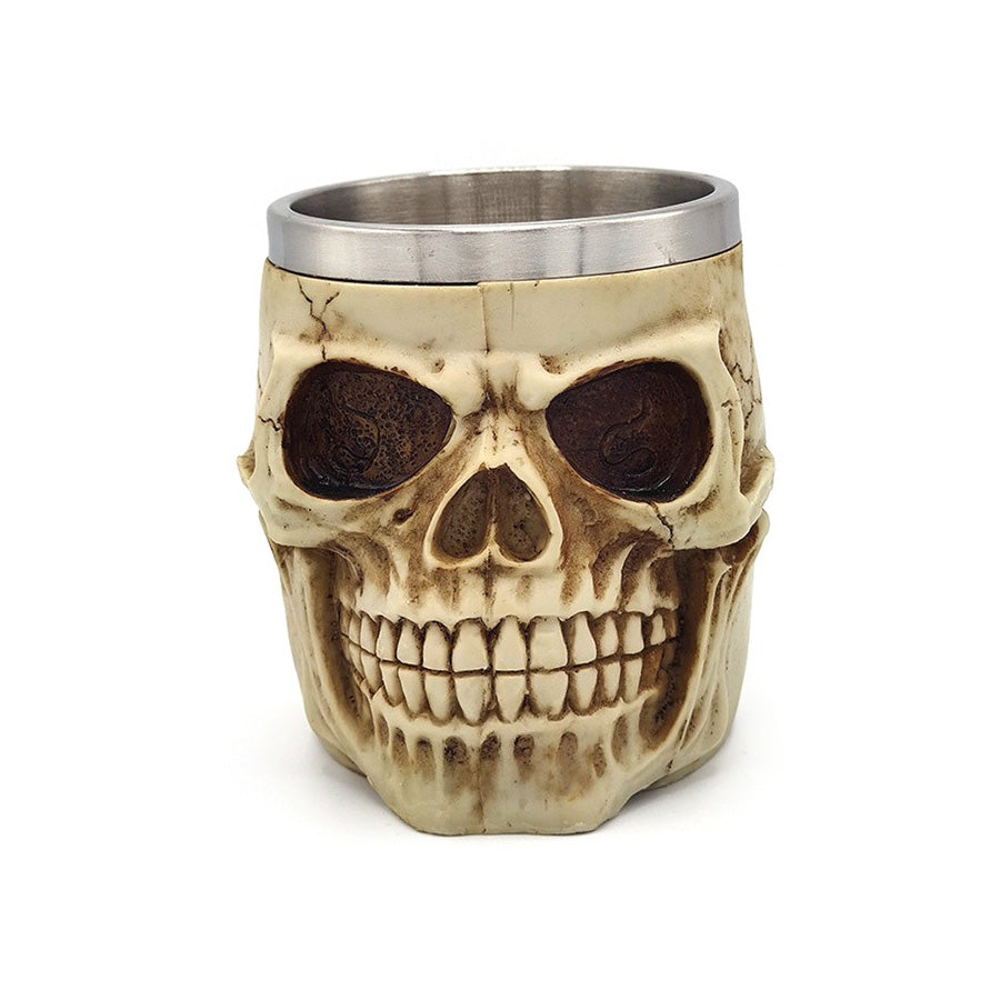 Skull King 450ml beer mug featuring detailed 3D skull design, perfect for vintage-style decor and creepy pub vibes.