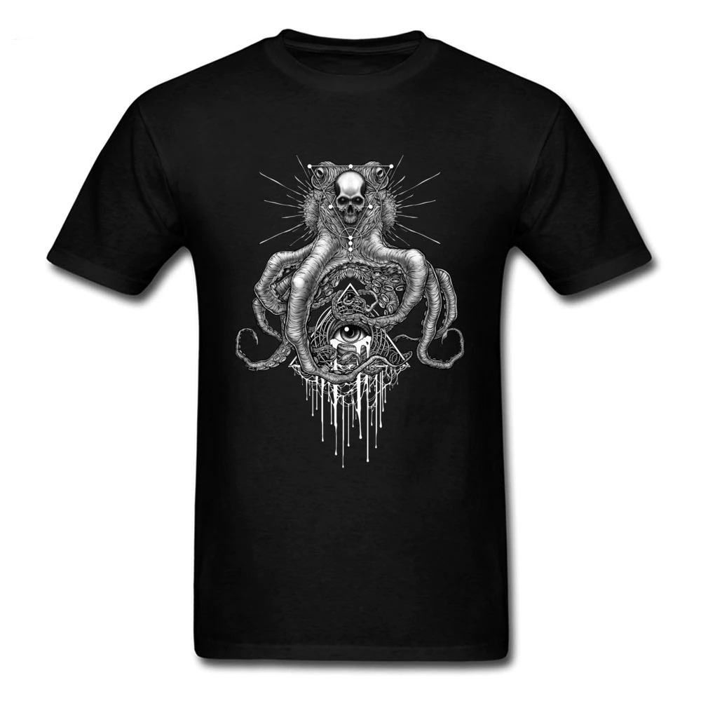 Skull octopus print T-shirt in black, featuring a trendy mystic design for a casual summer look.