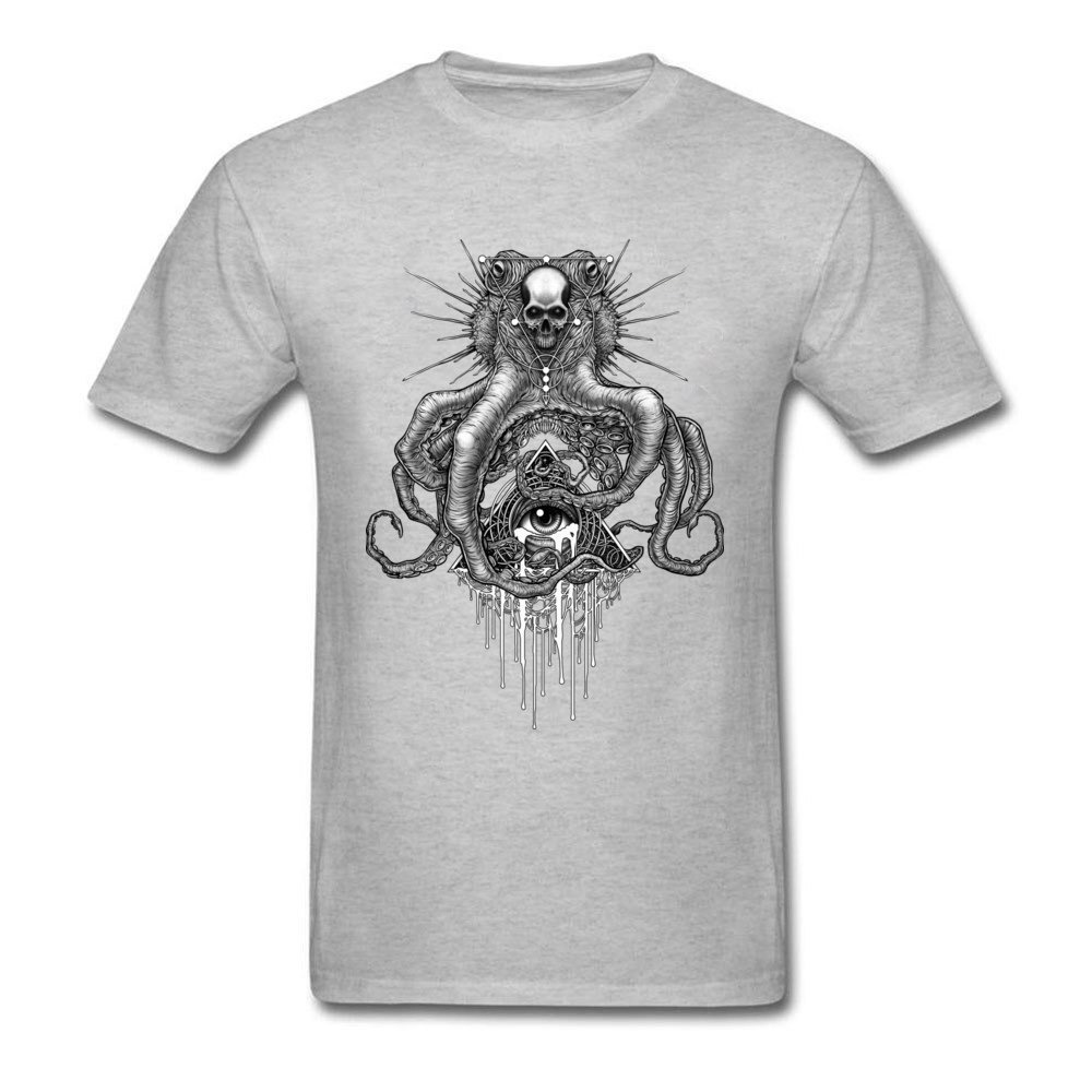 Skull octopus print T-shirt in gray, featuring a mystical design perfect for casual wear.