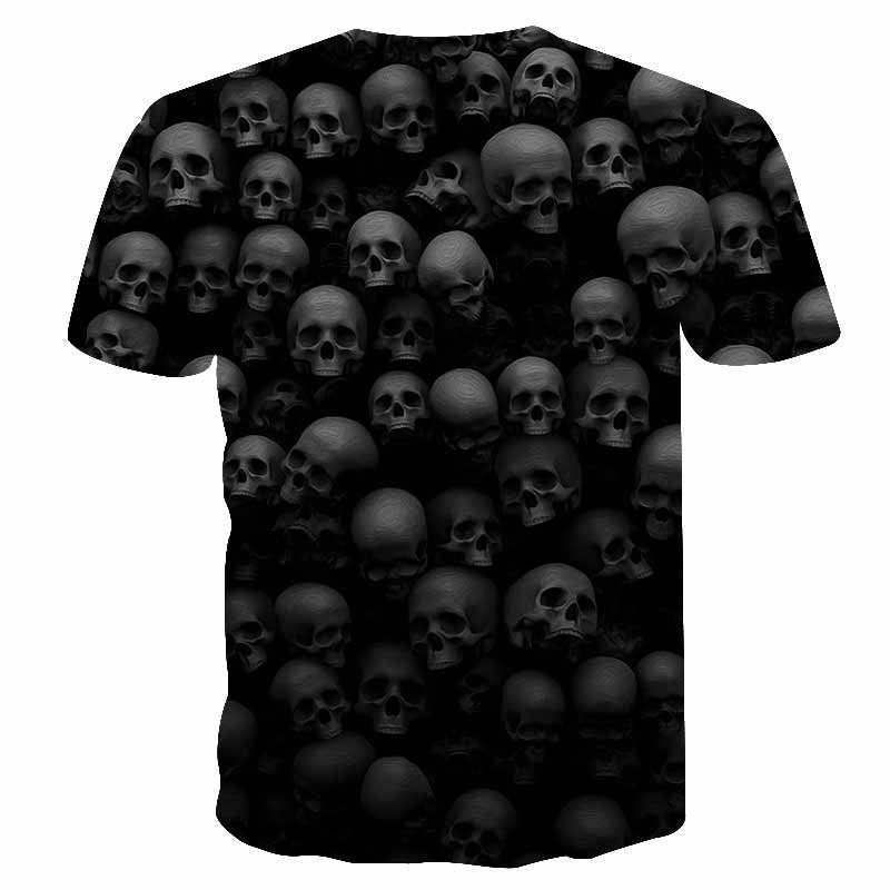 Black and white 3D skull printed T-shirt for men and women, featuring a gothic design and breathable fabric.