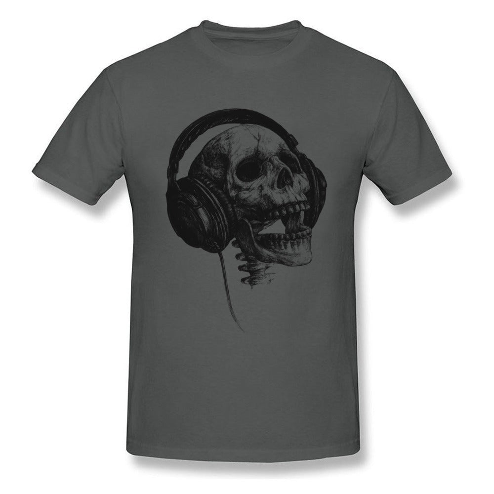 Skull graphic T-shirt with headphones in a stylish unisex design, short sleeve and O-neck for a rock vibe.