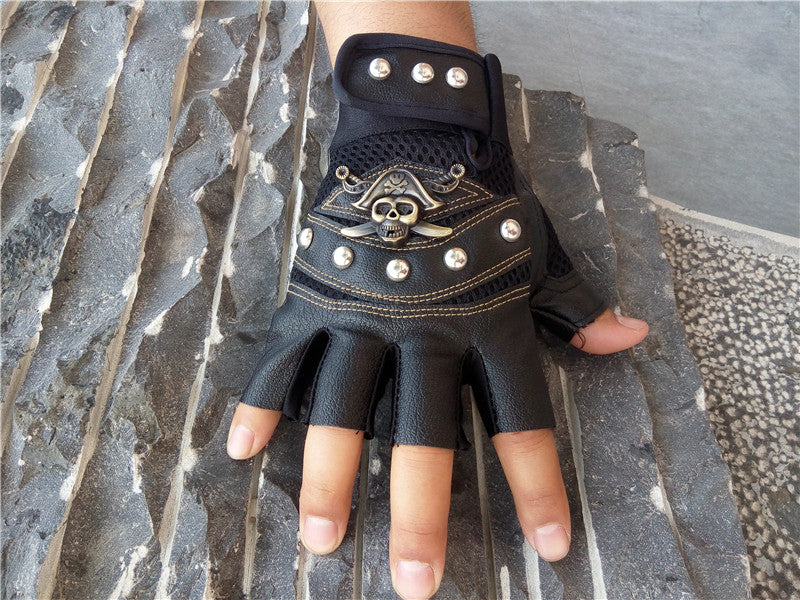 Half-finger PU leather skull gloves with rivets, perfect for cosplay or alternative fashion outfits.