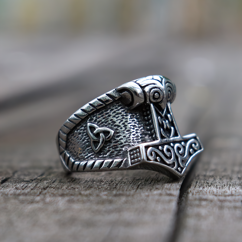 Stainless steel Celtic ring featuring intricate designs, perfect for men and women seeking unique unisex jewelry.