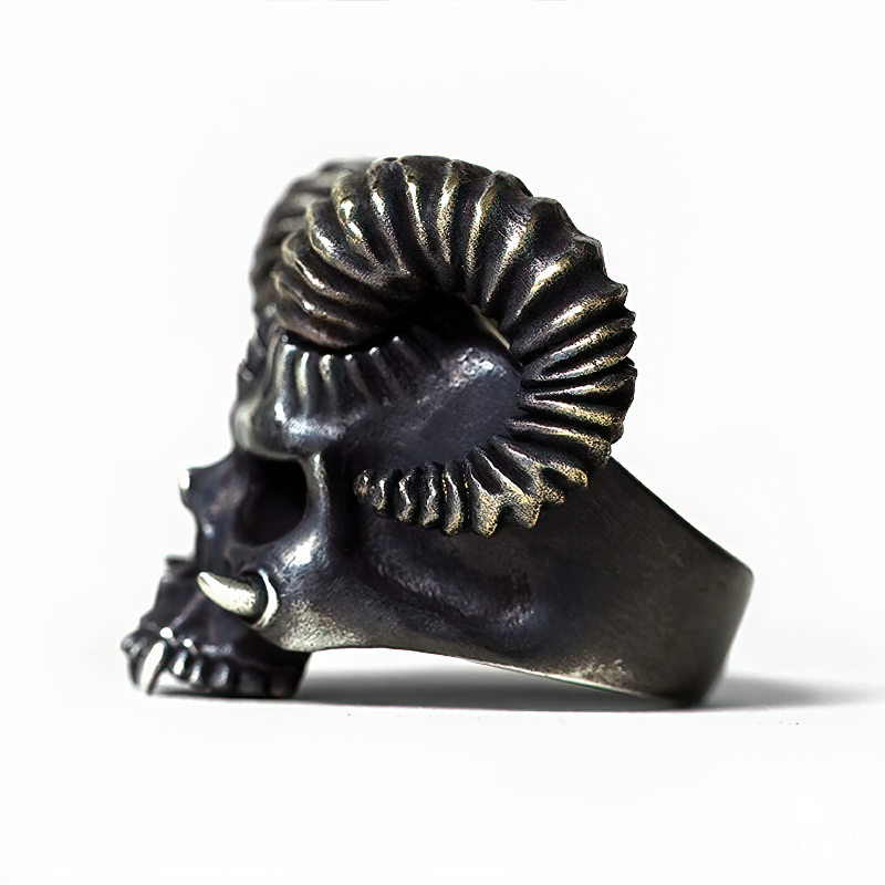 Stainless Steel Horned Devil Skull Ring with intricate details, perfect for Gothic style jewelry lovers.