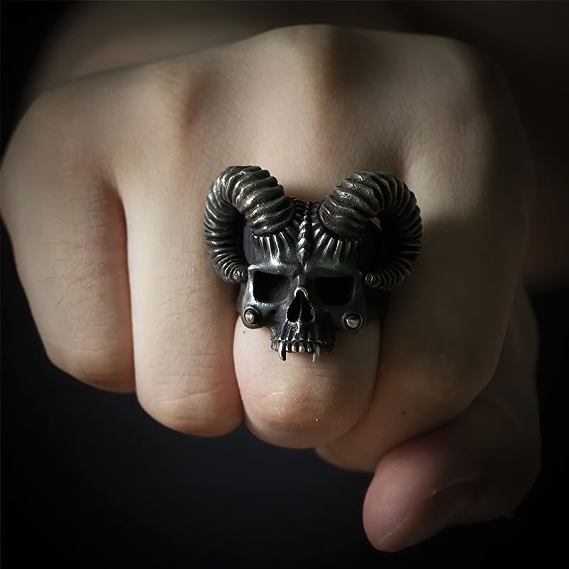 Unique stainless steel horned devil skull ring showcasing Gothic style with intricate details.