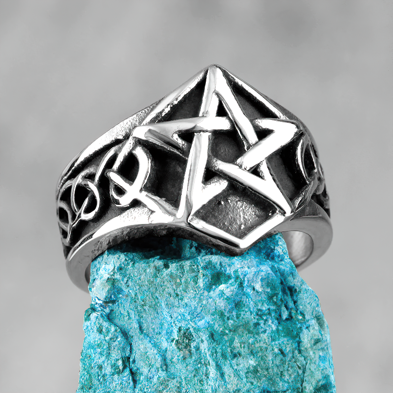 Stainless steel pentagram unisex ring on a striking turquoise rock, perfect for gothic and punk styles.