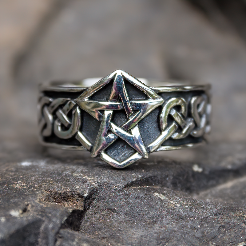 Stainless steel pentagram unisex ring with Celtic design, perfect for gothic and punk styles.