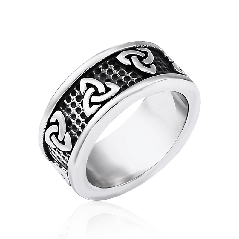 Gothic style stainless steel ring with intricate designs, perfect unisex fashion jewelry for everyone.