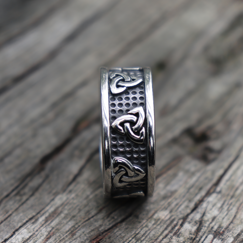 Stainless steel Gothic style ring with intricate designs, perfect unisex fashion jewelry for men and women.