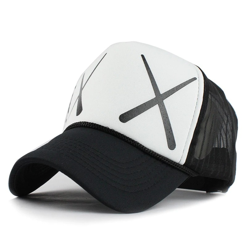 Stylish unisex fitted mesh cap in black and white, featuring modern design and casual feel, perfect for daily wear.